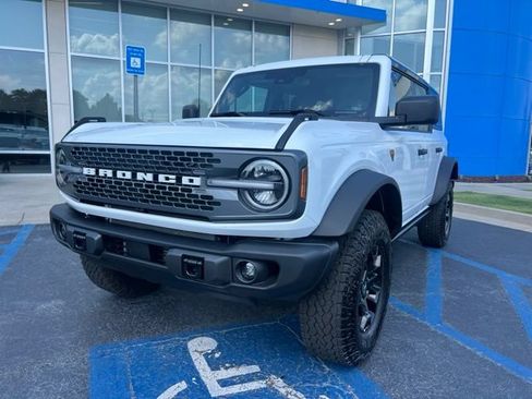 Used 2026 Ford Bronco Badlands AWD/4WD image 2