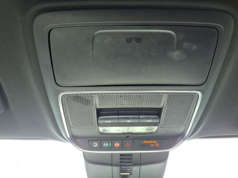 Used 2024 GMC Acadia Denali w/ Super Cruise Package FWD image 18
