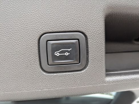 Used 2021 Chevrolet Equinox LT image 14