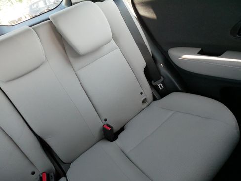 Used 2021 Honda HR-V LX image 14