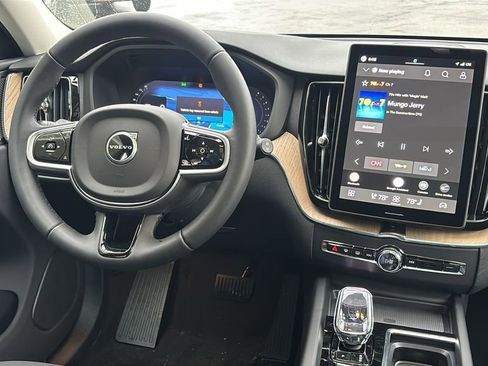 New 2026 Volvo XC60 B5 Plus w/ Protection Package Premier image 7