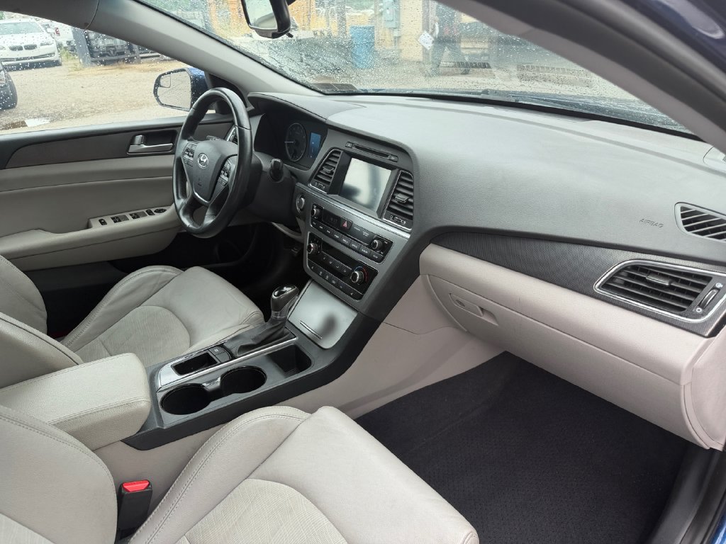 Used 2017 Hyundai Sonata Sport w/ Value Edition Package 02 FWD image 16