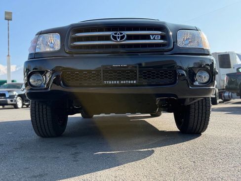 Used 2004 Toyota Sequoia Limited image 39