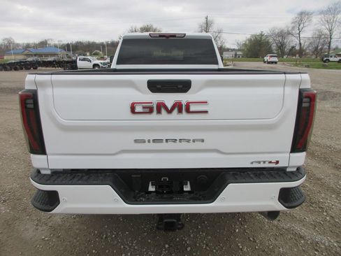 New 2026 GMC Sierra 3500 AT4 AWD/4WD image 5