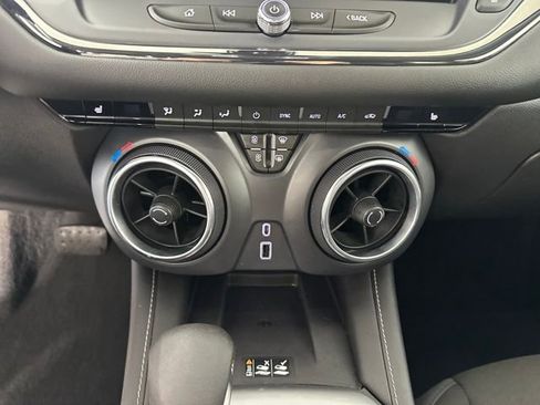 Used 2023 Chevrolet Blazer LT w/ Convenience Package image 23