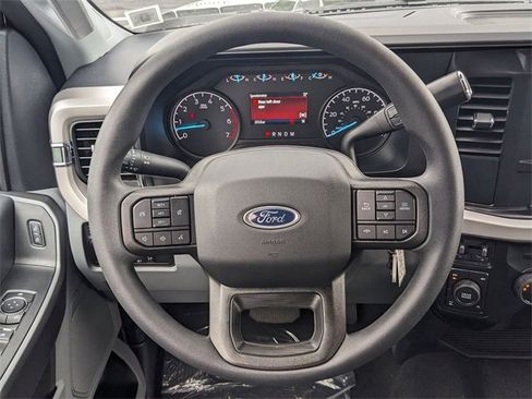 New 2025 Ford F350 XLT w/ FX4 Off-Road Package image 18