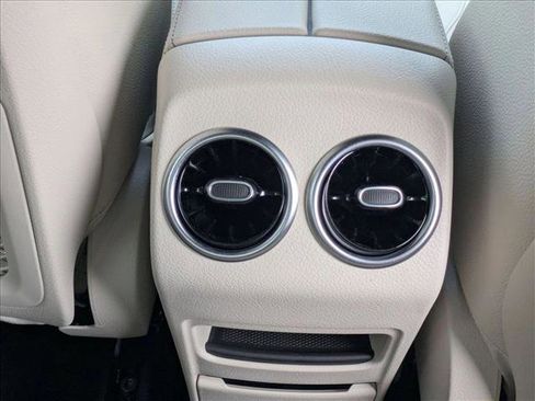 Certified 2024 Mercedes-Benz GLA 250 image 16