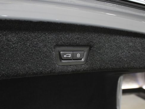 Used 2024 BMW 740i 740i M Sport Package image 82