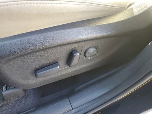 Used 2016 Kia Sorento EX image 20