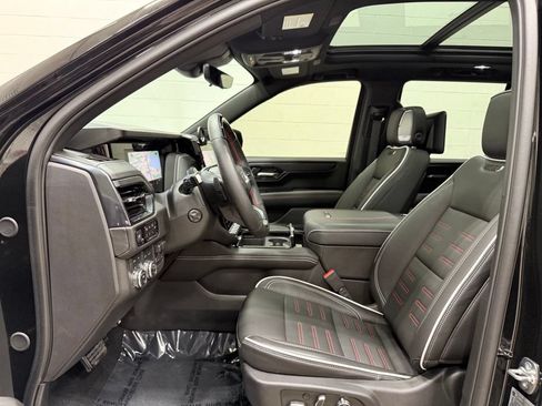 Used 2025 GMC Yukon AT4 Ultimate AWD/4WD image 40