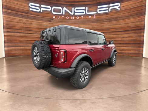 New 2025 Ford Bronco Badlands image 8