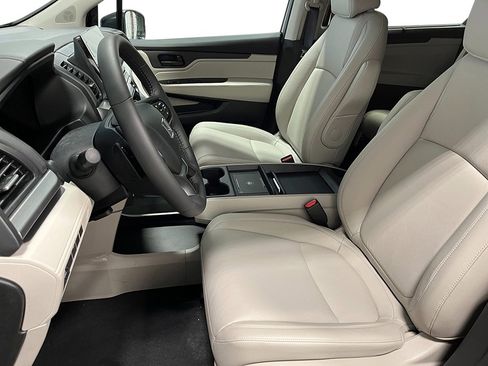 New 2026 Honda Odyssey EX-L image 13