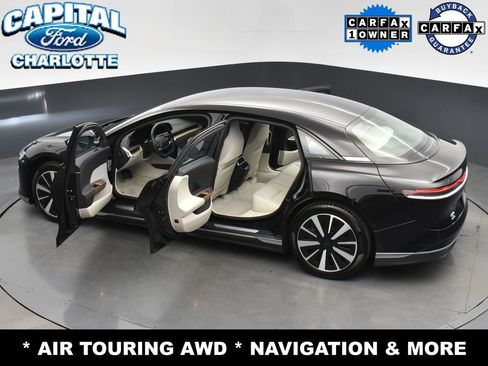 Used 2024 Lucid Air Touring image 31