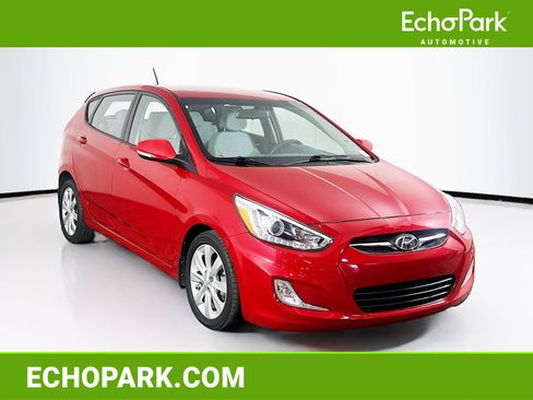 Used 2014 Hyundai Accent SE FWD image 1