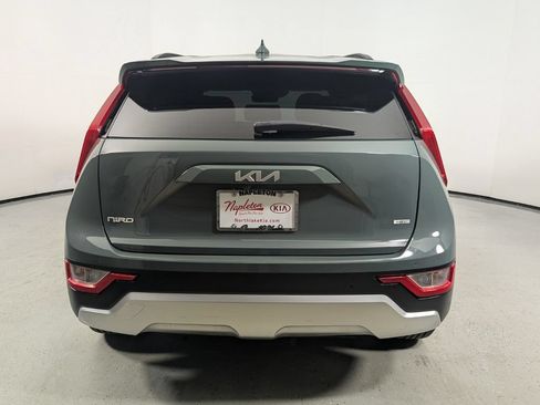 Used 2024 Kia Niro EX FWD image 6