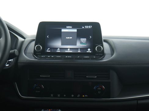 Used 2025 Nissan Rogue SV AWD/4WD image 15