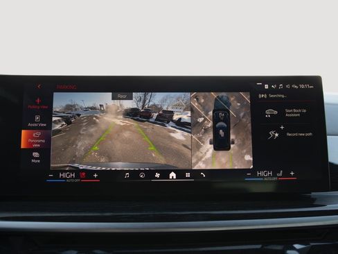 Used 2024 BMW X5 xDrive40i w/ M Sport Package image 11