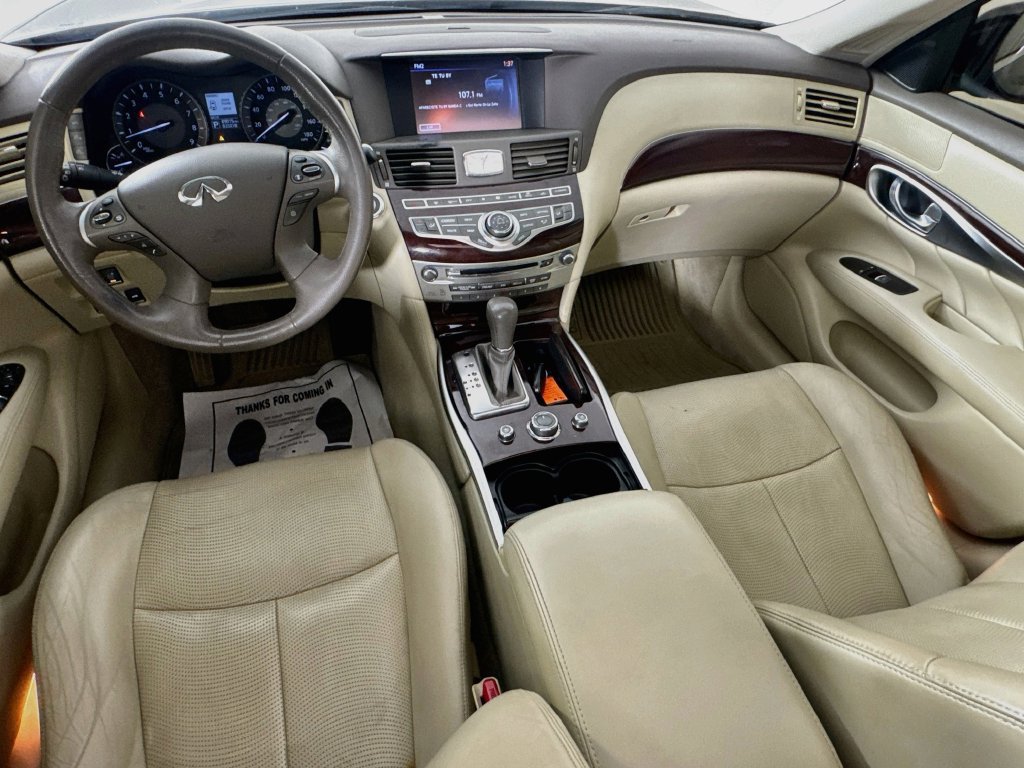 Used 2015 INFINITI Q70 3.7 w/ Technology Package RWD image 28
