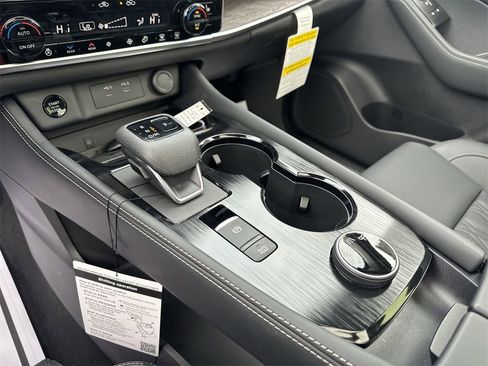 New 2026 Nissan Rogue Platinum image 20