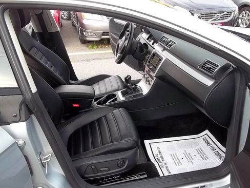 Used 2015 Volkswagen CC R-Line FWD image 10