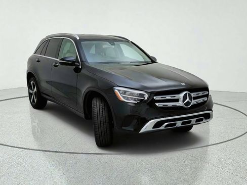 Used 2020 Mercedes-Benz GLC 300 image 4