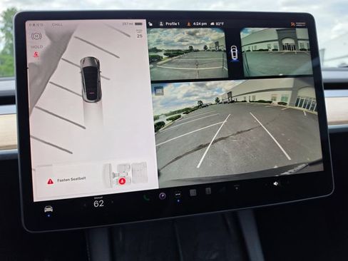 Used 2024 Tesla Model Y Long Range AWD/4WD image 50