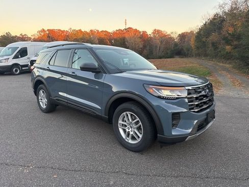 New 2026 Ford Explorer Active image 29