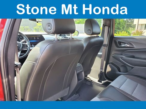 Used 2025 Chevrolet Trax LT w/ LT Convenience Package FWD image 10