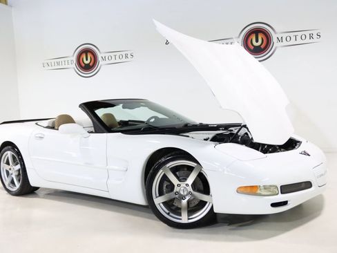 Used 2004 Chevrolet Corvette w/ Preferred Equipment Group image 27