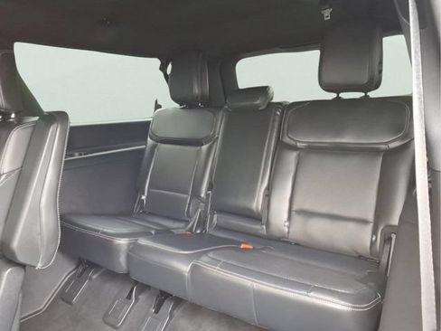 Used 2025 Ford Expedition Max Platinum w/ Stealth Appearance Package AWD/4WD image 10