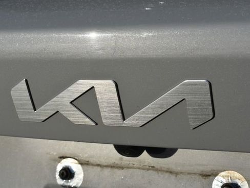 Used 2023 Kia Sorento X-Line EX image 14