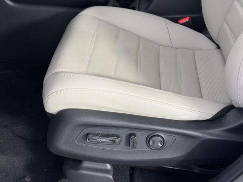 Used 2025 Honda CR-V EX-L image 13