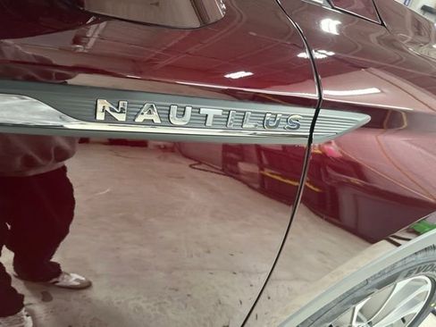 Used 2023 Lincoln Nautilus Reserve w/ Equipment Group 201A AWD/4WD image 13