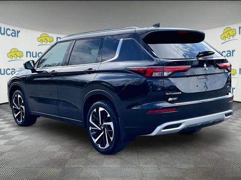 Used 2023 Mitsubishi Outlander SEL image 4