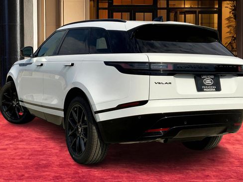 New 2026 Land Rover Range Rover Velar Dynamic SE image 3
