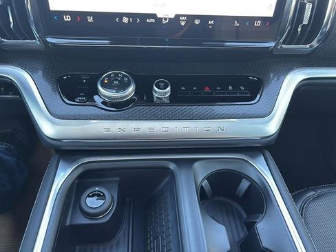 New 2025 Ford Expedition Platinum w/ Stealth Performance Package image 23