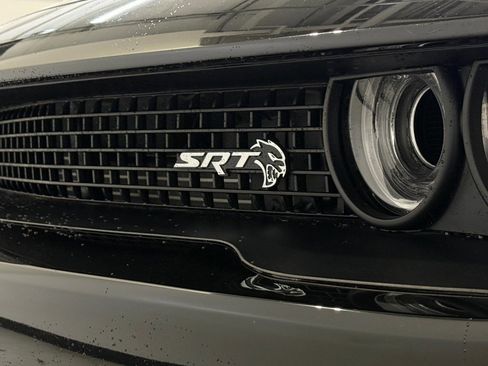 Used 2019 Dodge Challenger SRT Hellcat Redeye image 51