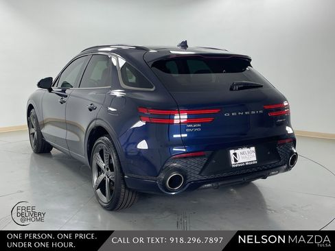 Used 2025 Genesis GV70 3.5T Sport w/ Sport Advanced Package image 8