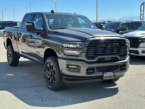 New 2026 RAM 2500 Big Horn AWD/4WD image 6