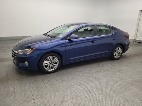 Used 2020 Hyundai Elantra SEL image 2