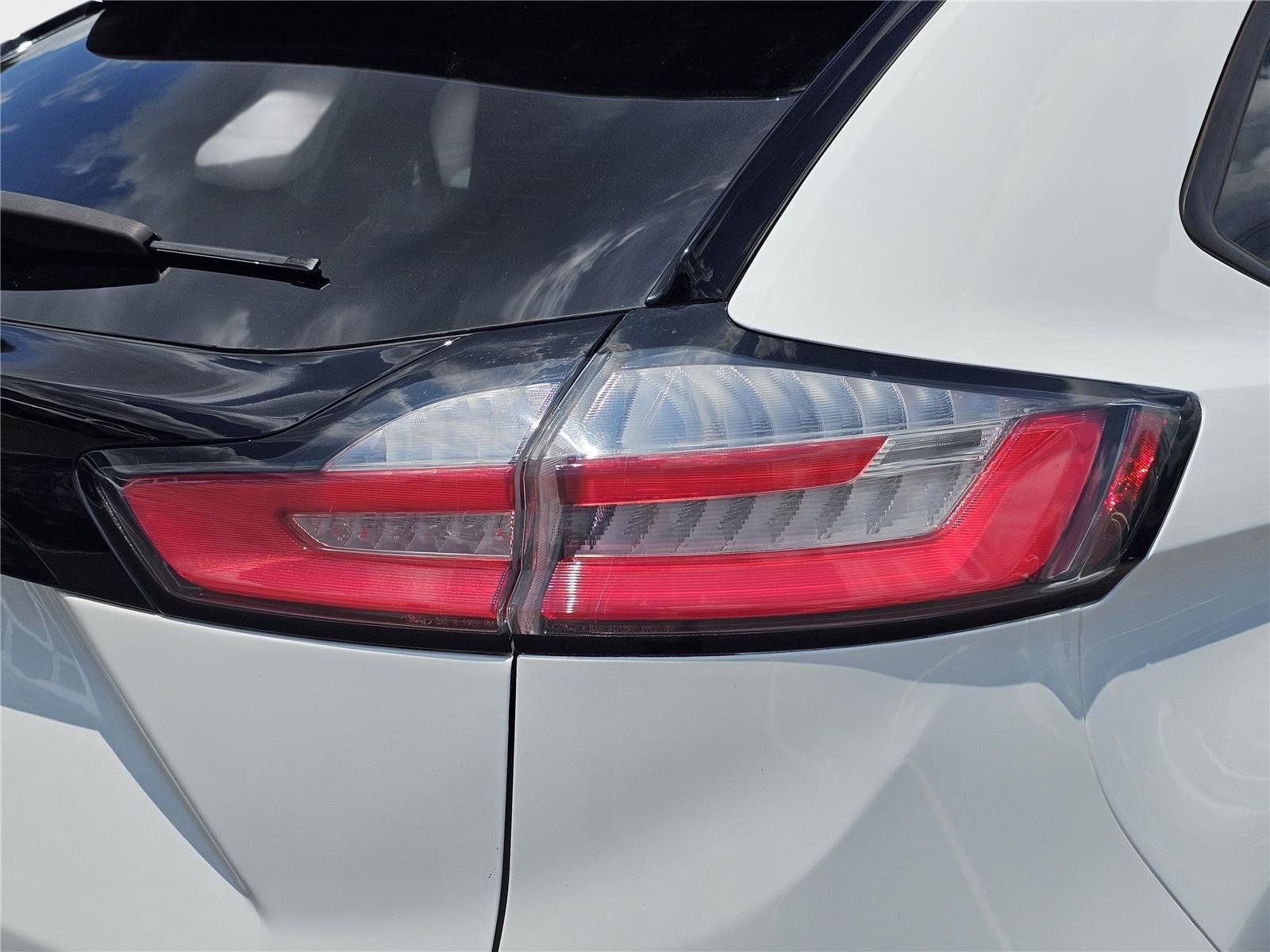 Used 2023 Ford Edge SEL w/ Sport Appearance Package AWD/4WD image 9