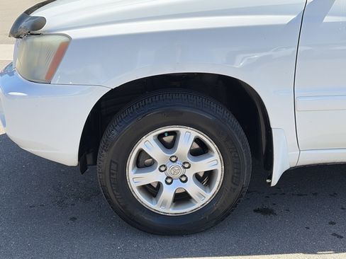 Used 2003 Toyota Highlander 4WD V6 image 4