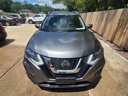 Used 2019 Nissan Rogue SV w/ Premium Package
