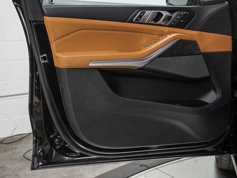 Certified 2023 BMW X7 xDrive40i w/ Premium Package image 23