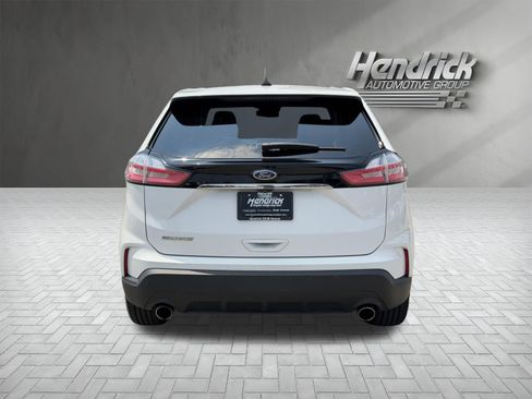 Used 2020 Ford Edge SE FWD image 9
