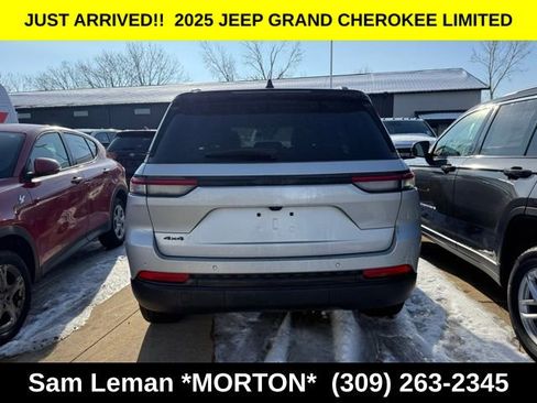 New 2025 Jeep Grand Cherokee Limited w/ Trailer Tow Package image 11