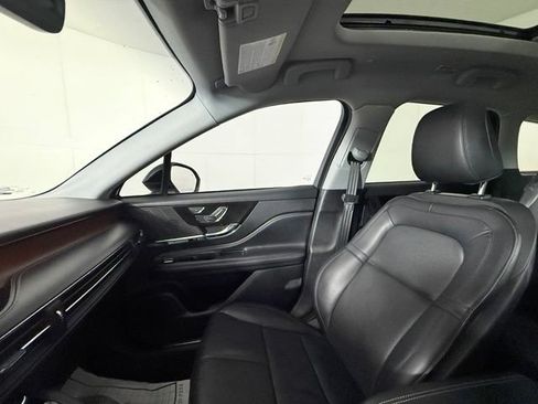 Used 2022 Lincoln Corsair Reserve w/ Elements Package FWD image 19