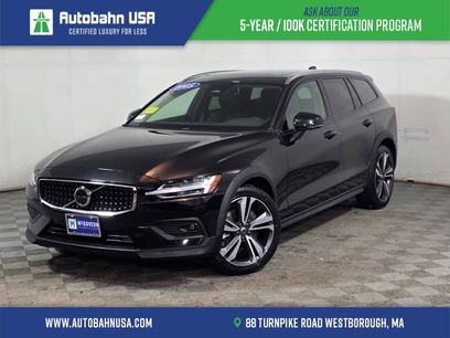 Used 2025 Volvo V60 B5 Cross Country Plus