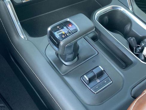 Used 2023 GMC Sierra 1500 Denali Ultimate image 12