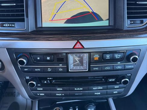 Used 2018 Genesis G80 3.8 image 16